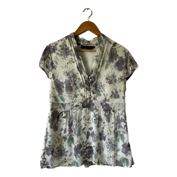 Floral print blouse