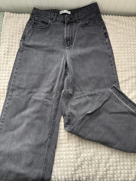 Black Cropp denim jeans