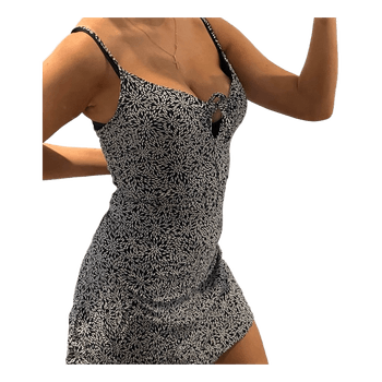 Black and white patterned dress
