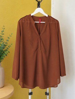Brown buttoned blouse