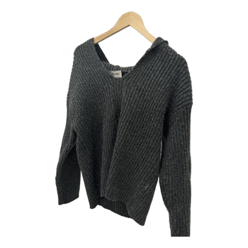 Grey ribbed hooded sweater