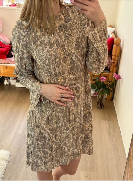 Üli kaunis ja kerge kleit