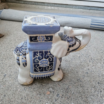 sininen valkoinen norsu koriste
