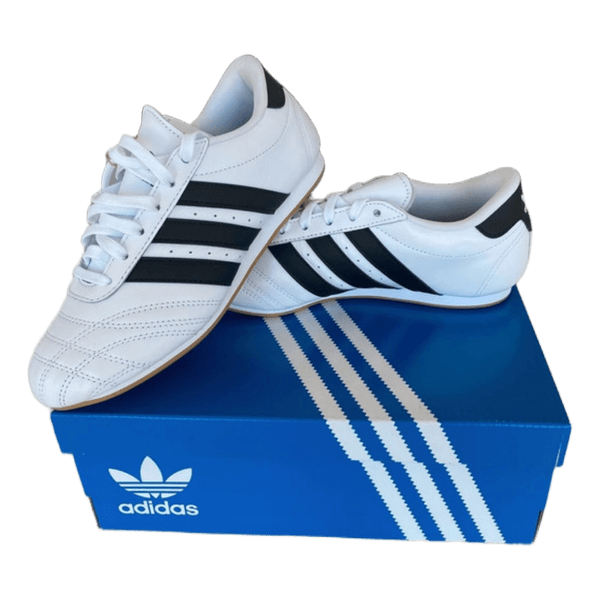 Hvide Adidas taekwondo sneakers