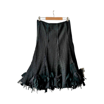 Musta hame frill detail