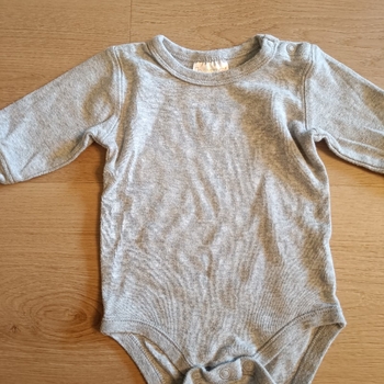 Vauvan body