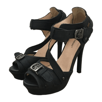 Friis & company heels