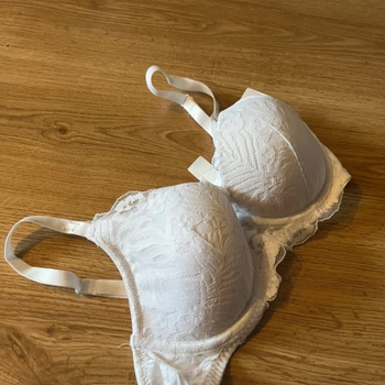 Rintaliivit 70B