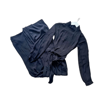 Musta jumpsuit