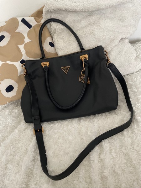 Guess handbag + removable strap