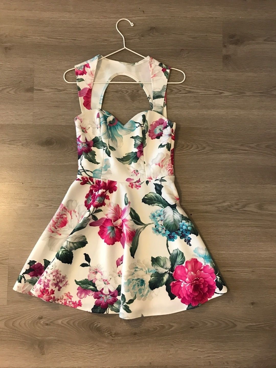 Nly dress
