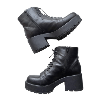 Vagabond boots