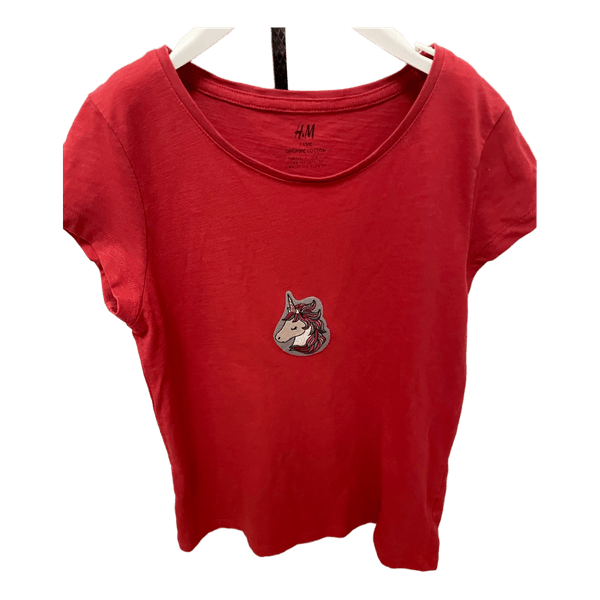 Röd t-shirt med enhörning