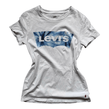 White Levi's graphic t-shirt