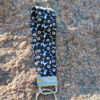 Marimekko tyylinen Avaimenperä unikko 