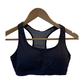 Stay in place sportswear