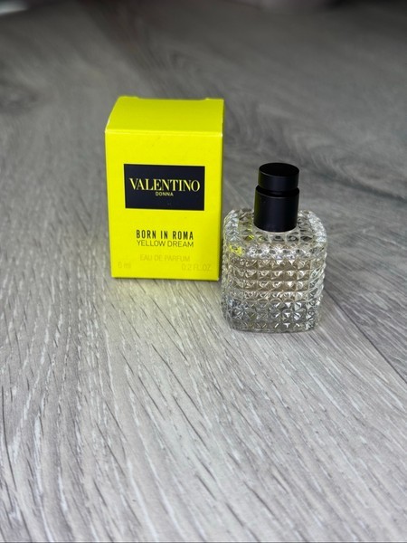 Valentino born in roma yellow dream