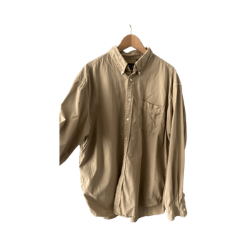 beige button-down kauluspaita