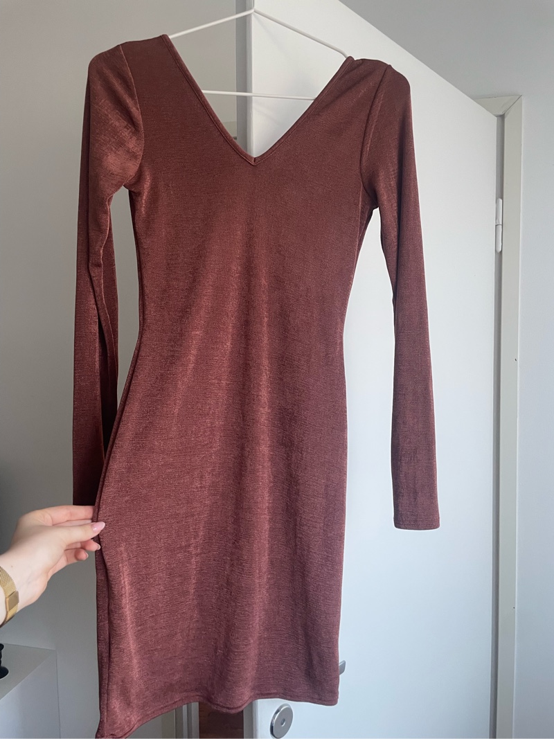 Punaruskea pitkähihainen bodycon mekko