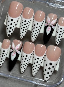 Polka dot press-on nails