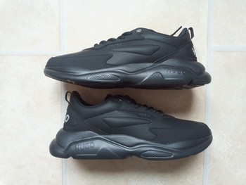 Black Hugo sneakers