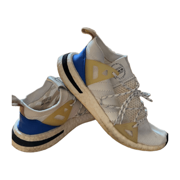 Adidas sports shoes