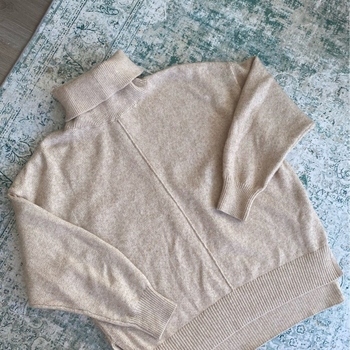 Beige polo knit