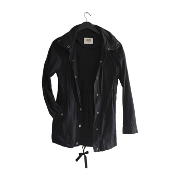 Musta parkatakki (Vero Moda, XS)