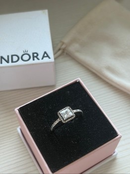 Pandora silver ring