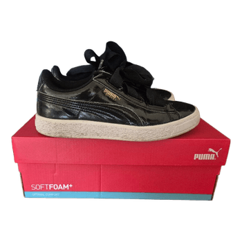 Black Puma Basket sneakers