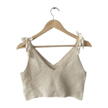 Käsintehty top