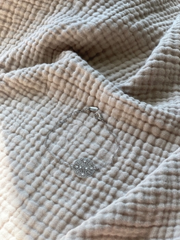 Dainty bracelet