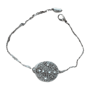 Dainty bracelet