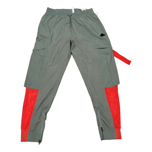 Green cargo joggers