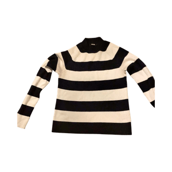 Stripe pattern pullover sweater