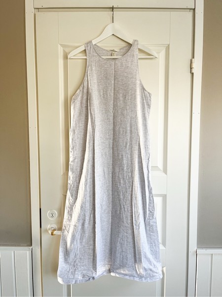 H&M harmaa maximekko