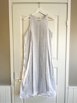 H&M harmaa maximekko
