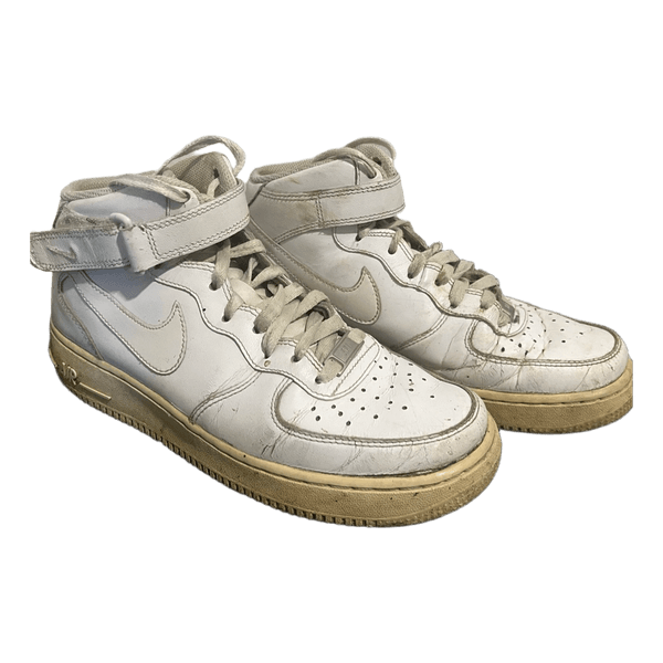 White Nike Air Force