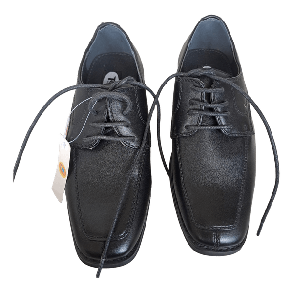 Black formal shoes