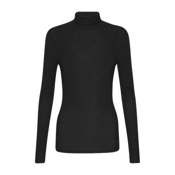 Black long sleeve shirt