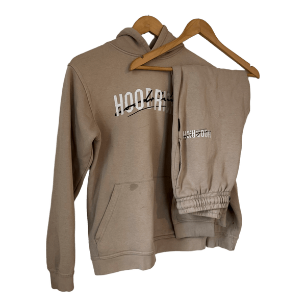 Beige collegeasu
