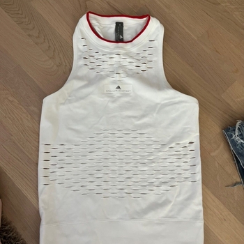 Stella mccartney sportswear