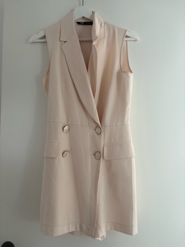 Powder coloured shortsuit