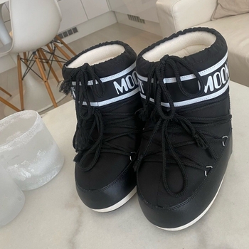 Moon boot shoes