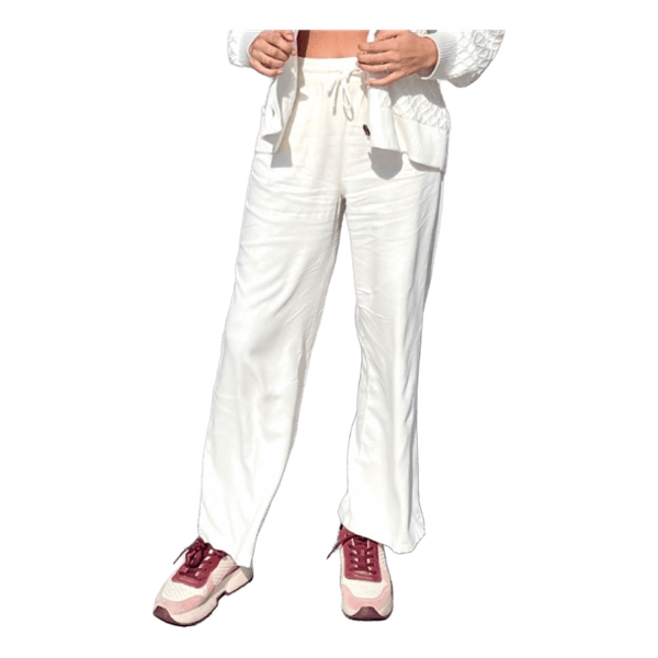 White wide leg trousers