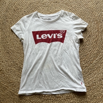 Levi’s t-paita