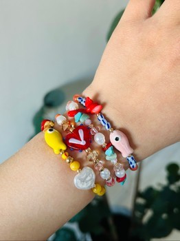 rannekorut/ Beaded charm bracelets
