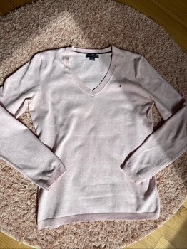 Tommy Hilfiger pink V neck jumper