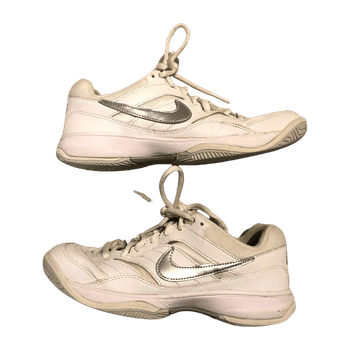 Nike sports shoes