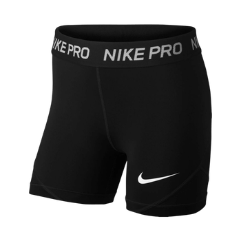 Mustat treenishortsit